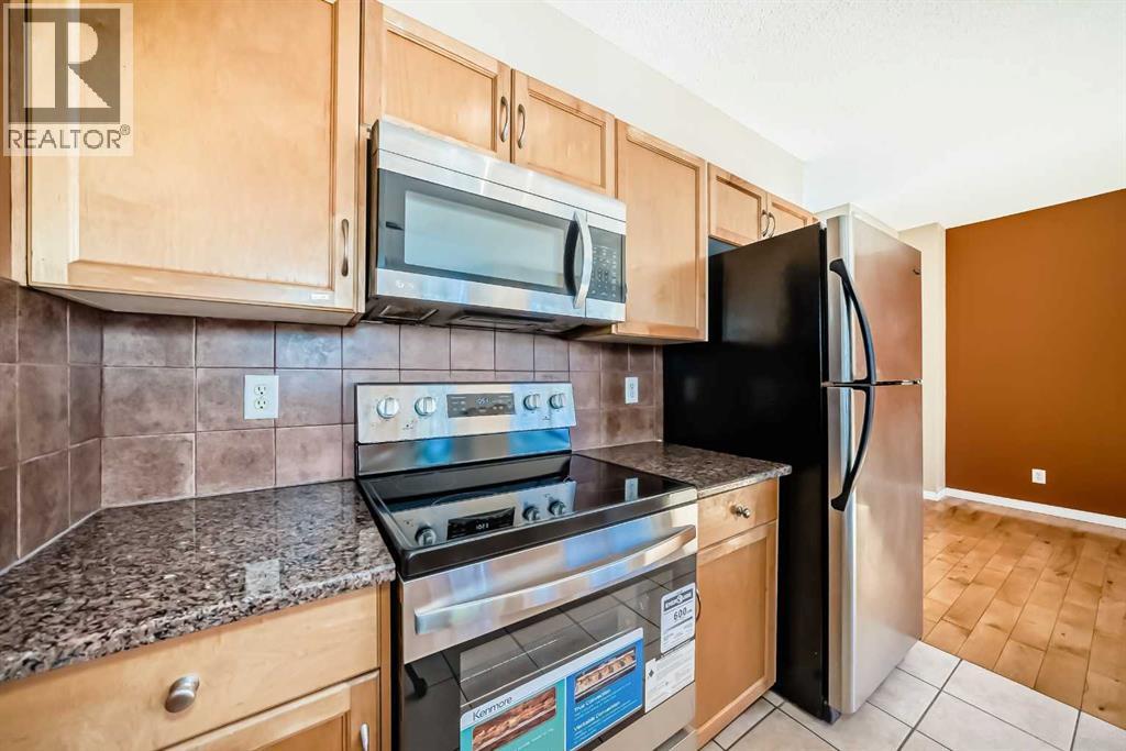 50 Everridge Gardens Sw, Calgary, Alberta  T2Y 0H1 - Photo 10 - A2263565