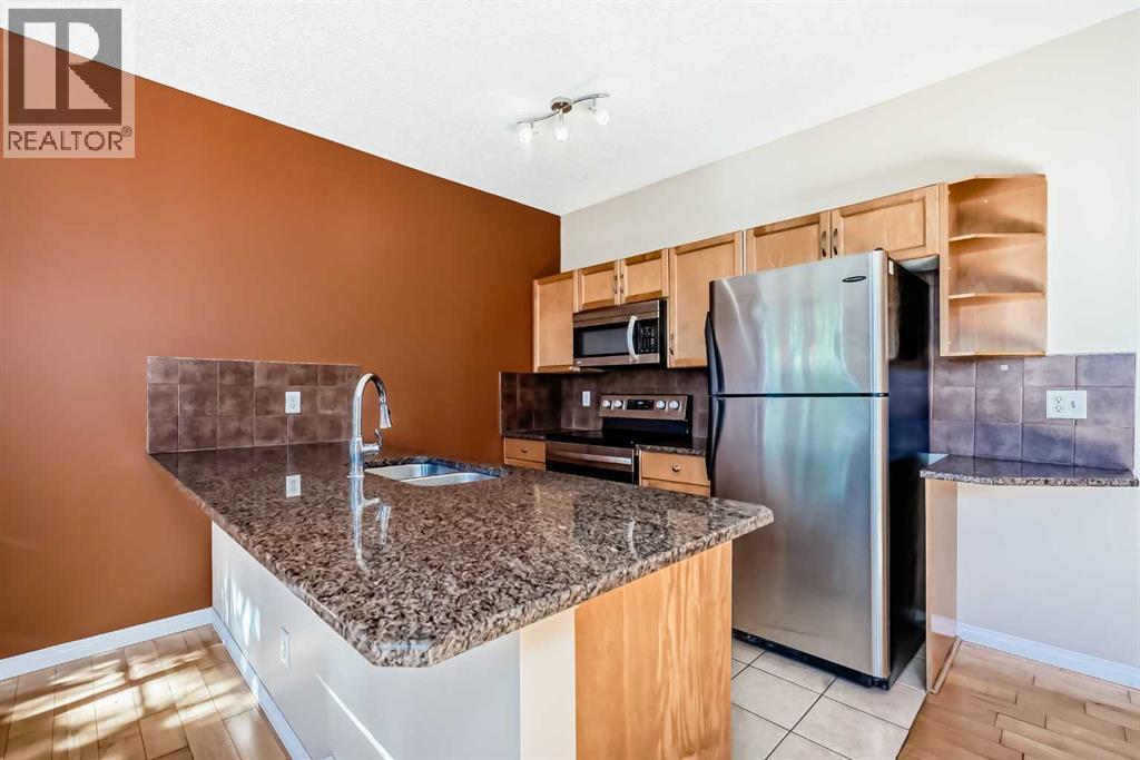50 Everridge Gardens Sw, Calgary, Alberta  T2Y 0H1 - Photo 5 - A2263565