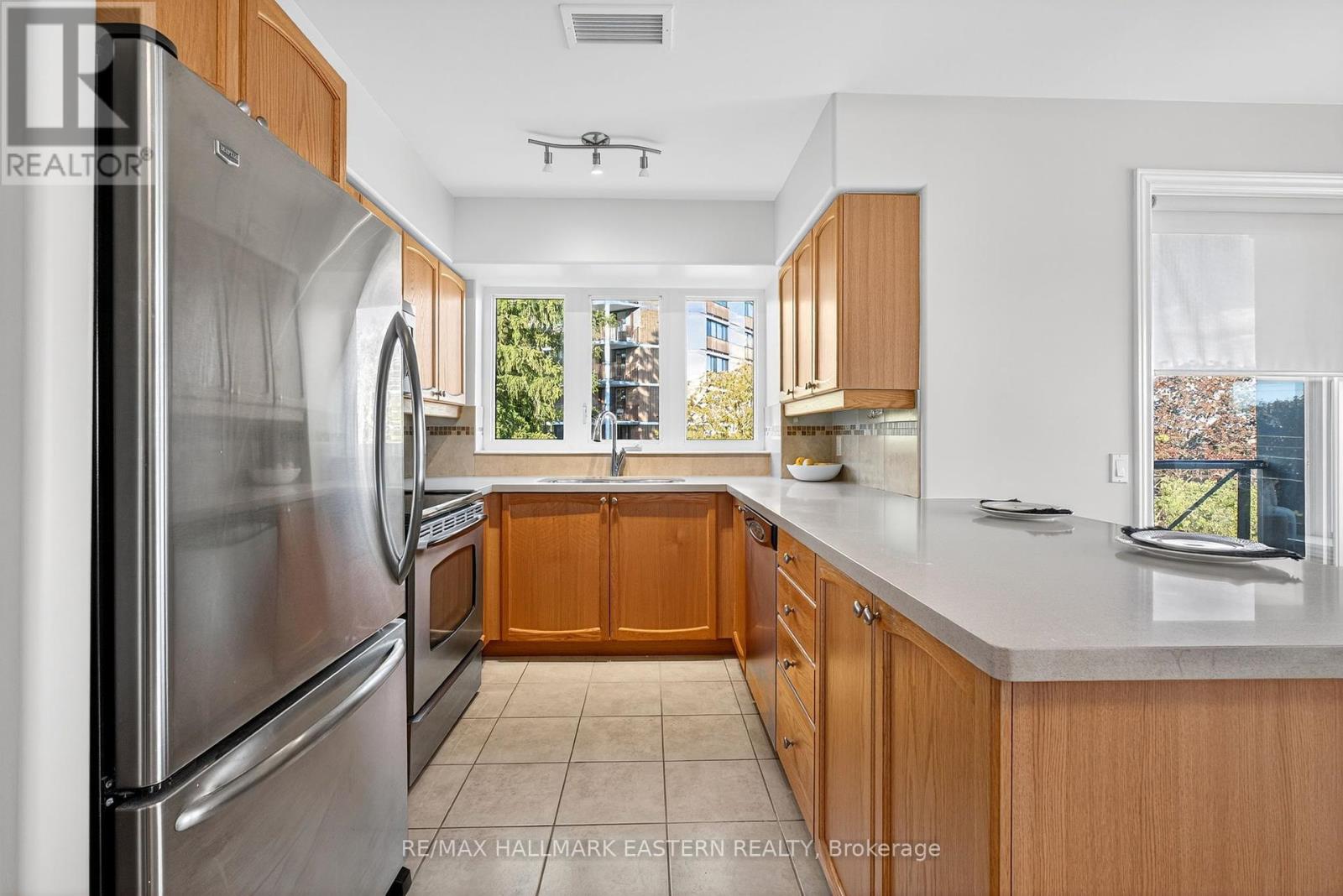Ph06 - 869 Clonsilla Avenue, Peterborough, Ontario  K9J 0B7 - Photo 21 - X12458147