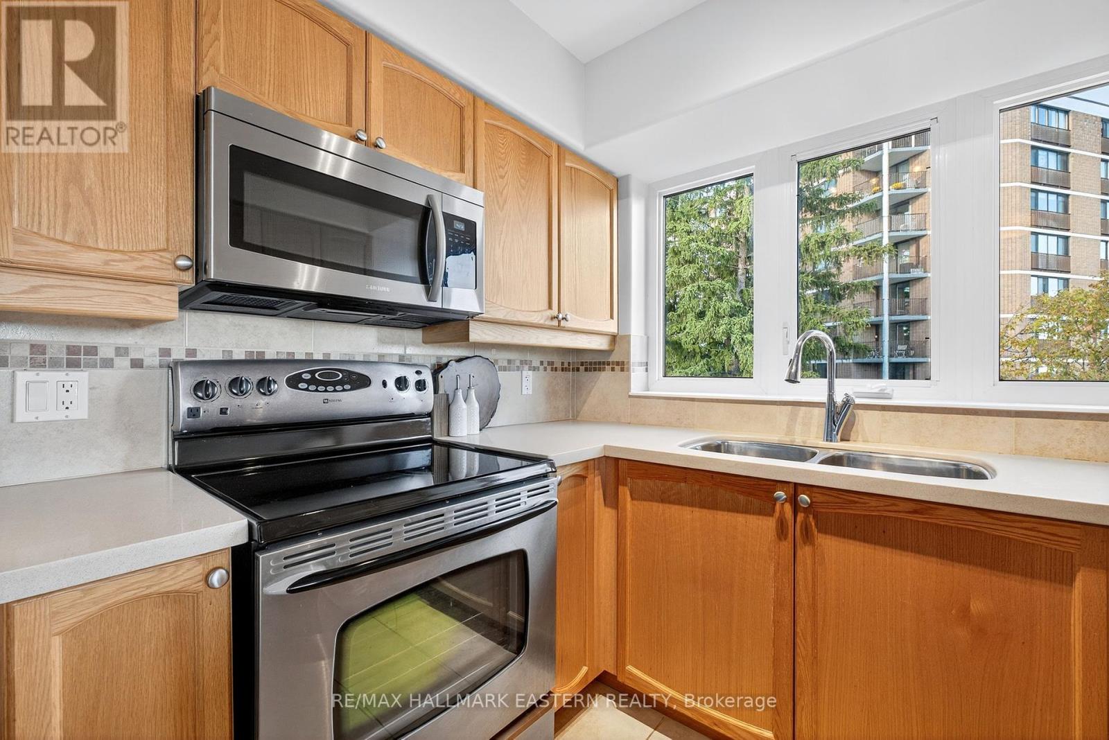 Ph06 - 869 Clonsilla Avenue, Peterborough, Ontario  K9J 0B7 - Photo 22 - X12458147