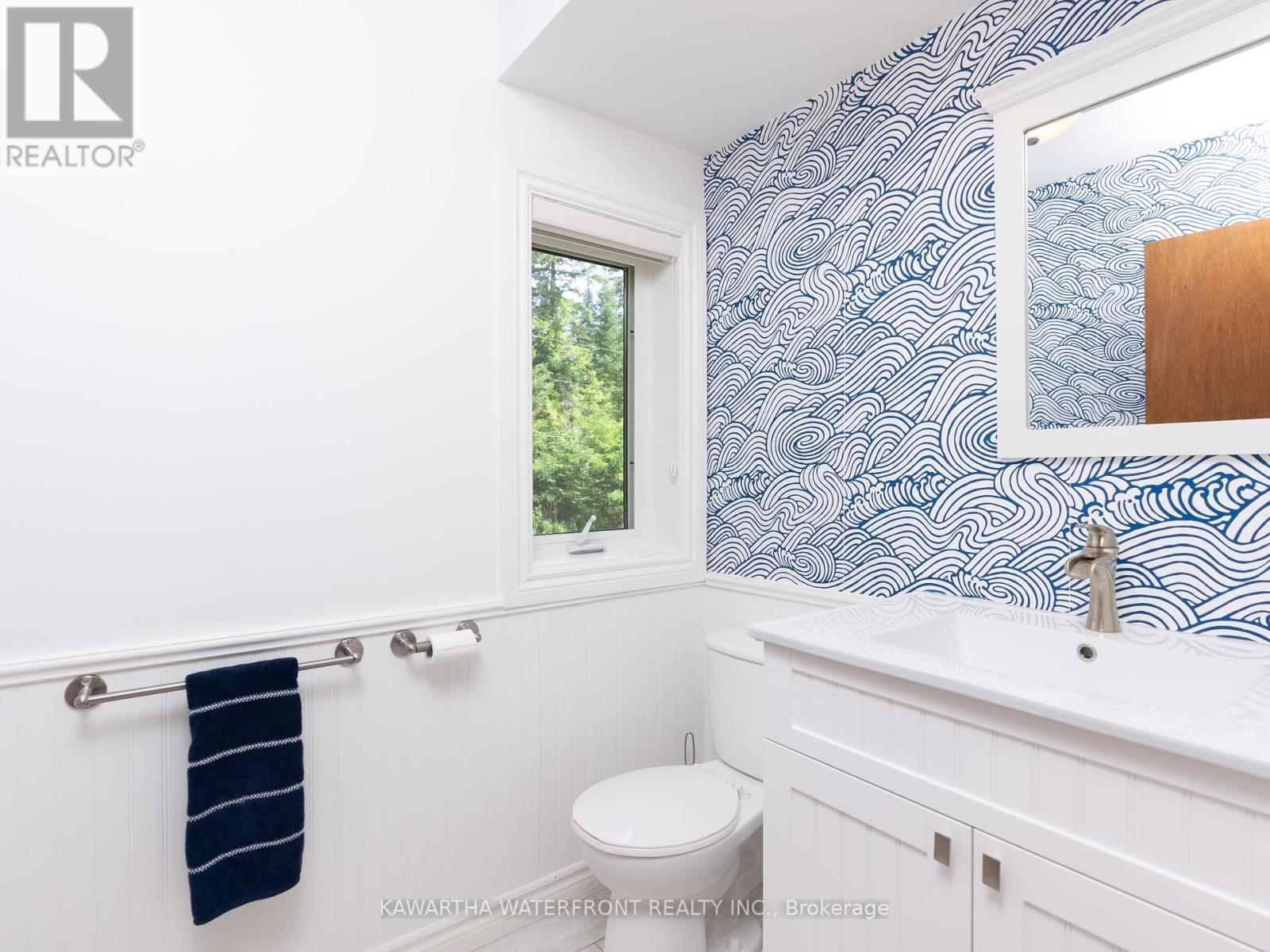 11 Woodworth Drive, Kawartha Lakes, Ontario  K0M 1A0 - Photo 17 - X12458157