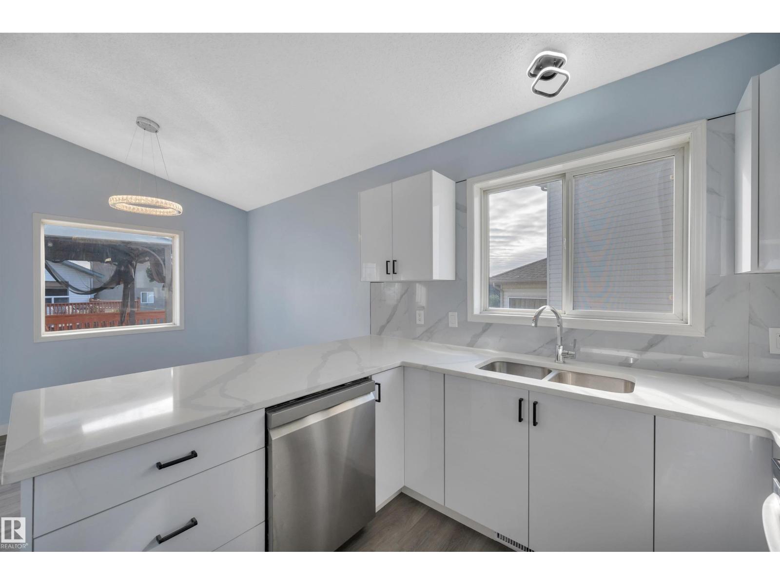 264 Dunvegan Rd Nw, Edmonton, Alberta  T5L 5E5 - Photo 20 - E4461805