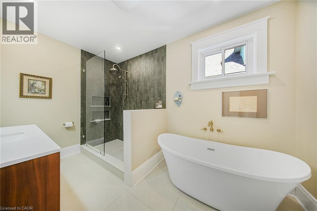 60 Heins Avenue, Kitchener, Ontario  N2G 1Z8 - Photo 25 - 40777896