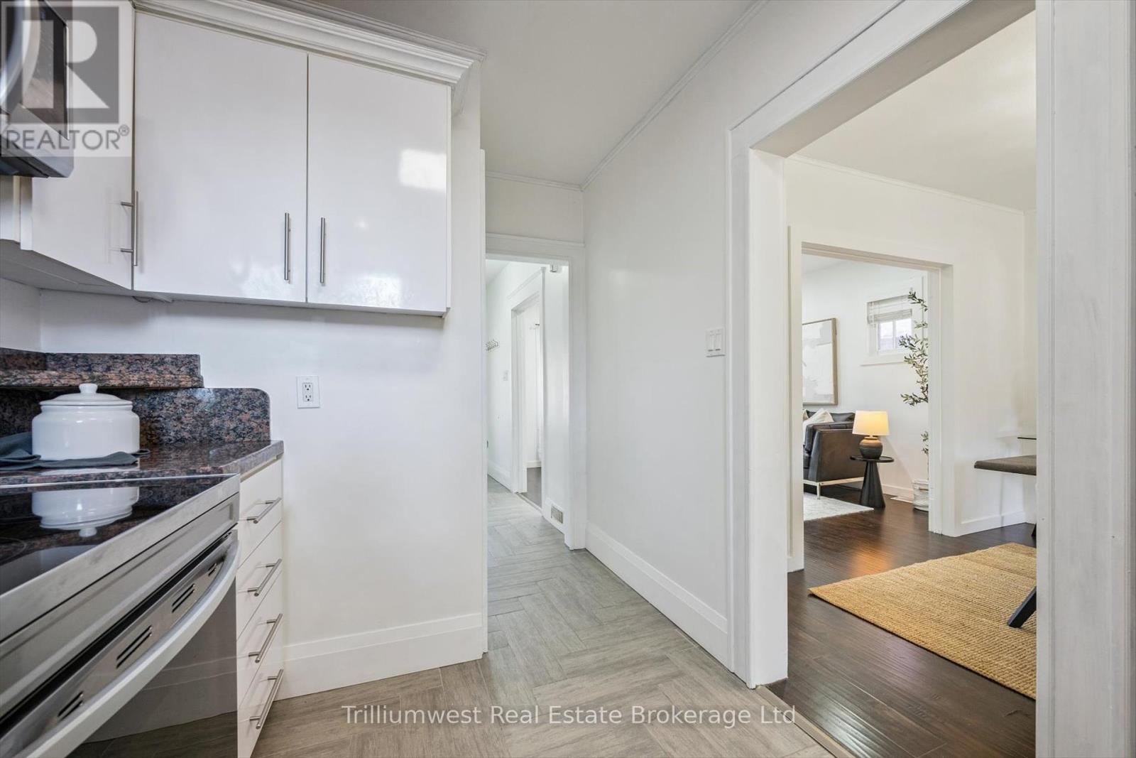 405 Wellington Street N, Kitchener, Ontario  N2H 5L3 - Photo 15 - X12458146