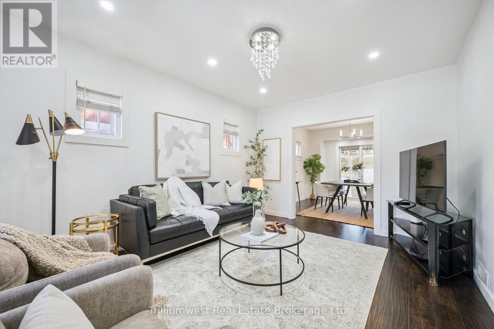 405 Wellington Street N, Kitchener, Ontario  N2H 5L3 - Photo 8 - X12458146