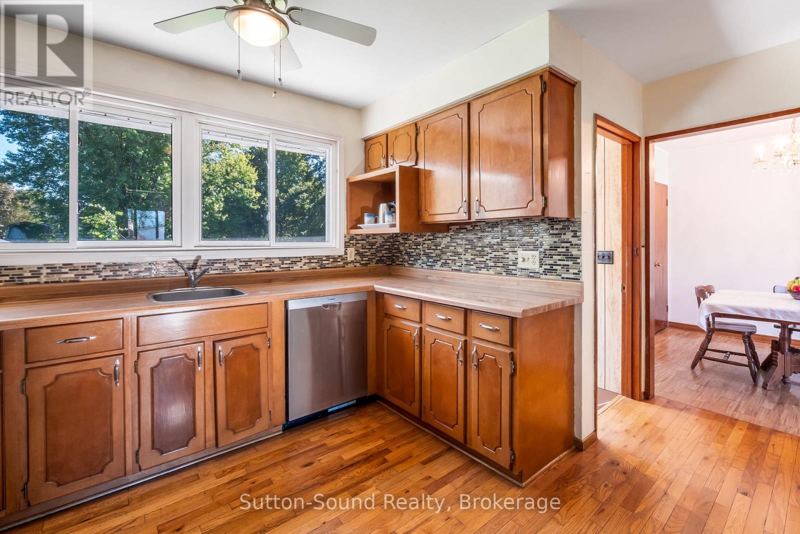 507 Mcnaughton Street, South Bruce Peninsula, Ontario  N0H 2T0 - Photo 14 - X12458155