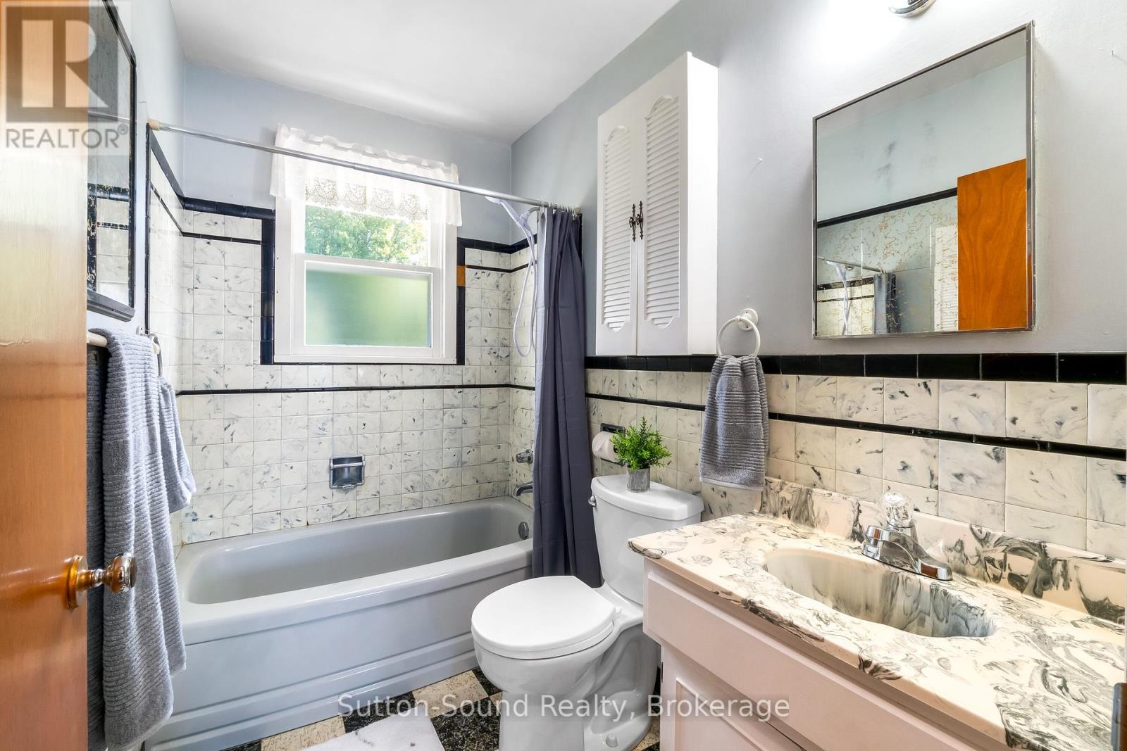 507 Mcnaughton Street, South Bruce Peninsula, Ontario  N0H 2T0 - Photo 15 - X12458155