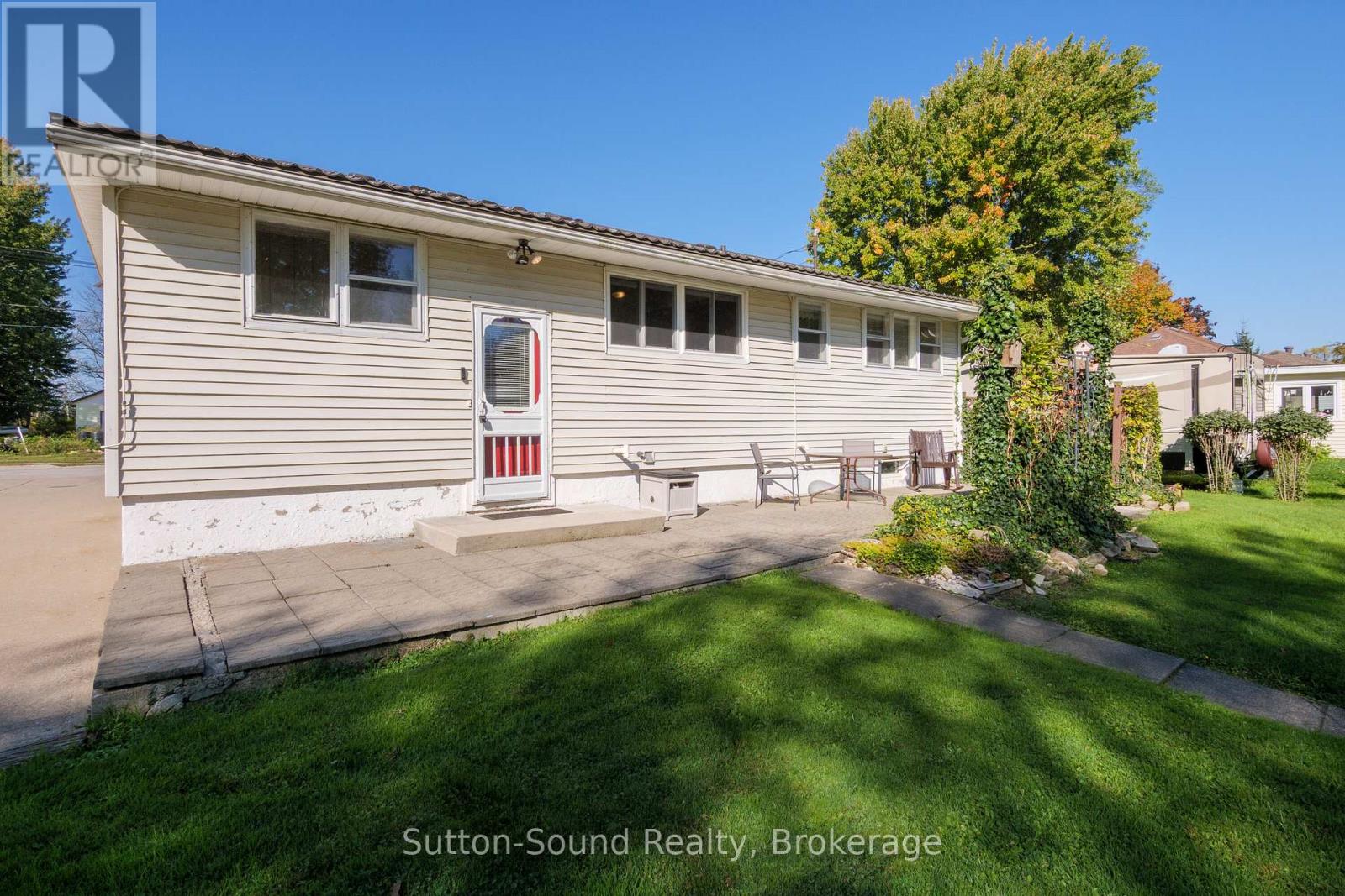 507 Mcnaughton Street, South Bruce Peninsula, Ontario  N0H 2T0 - Photo 29 - X12458155