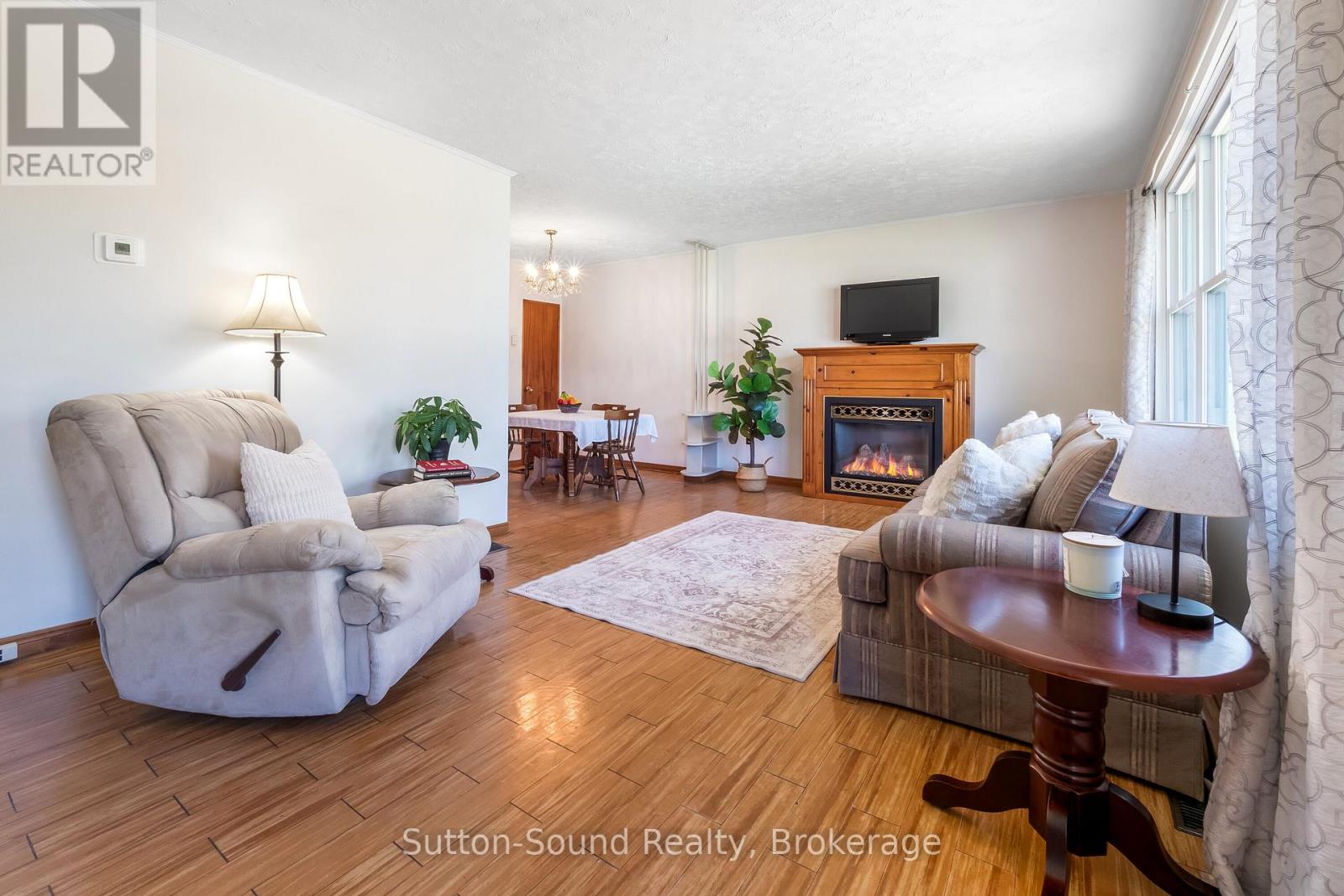 507 Mcnaughton Street, South Bruce Peninsula, Ontario  N0H 2T0 - Photo 5 - X12458155