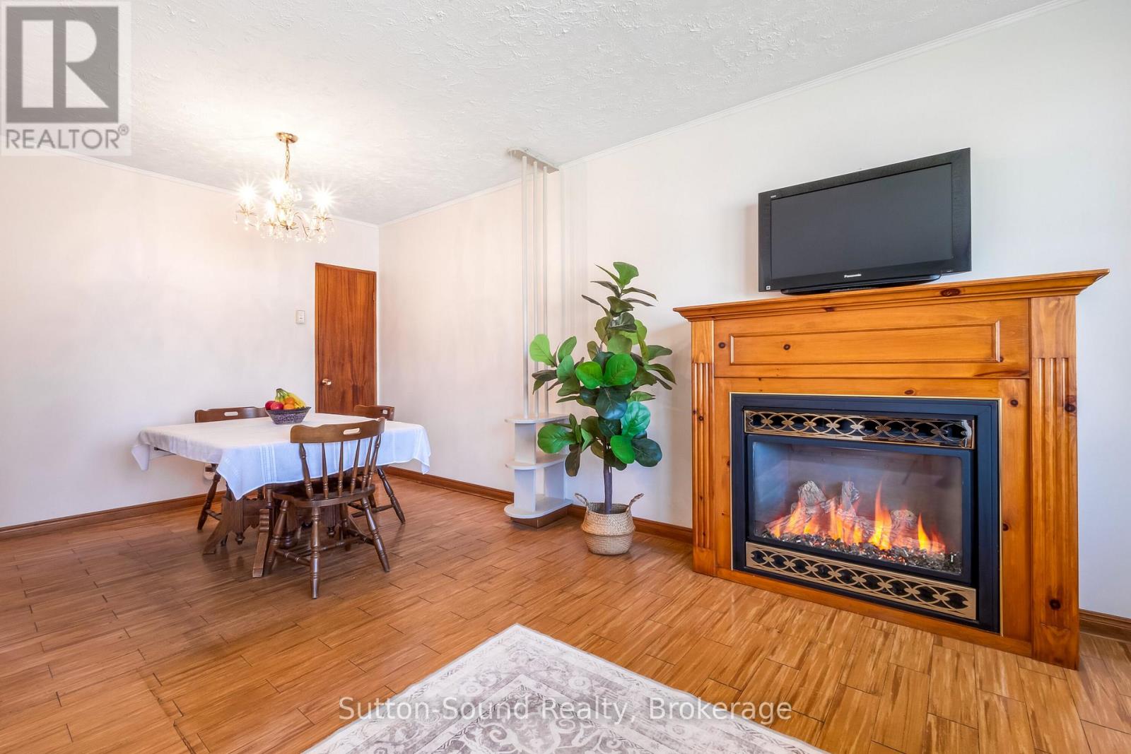 507 Mcnaughton Street, South Bruce Peninsula, Ontario  N0H 2T0 - Photo 8 - X12458155