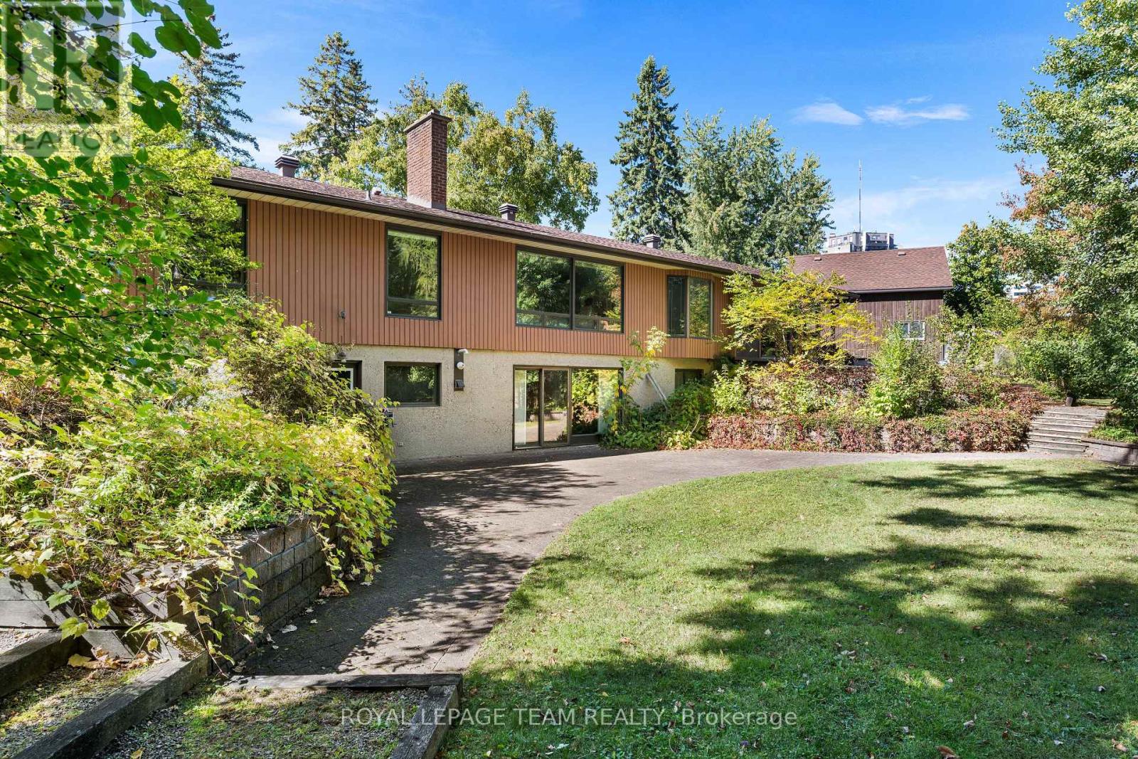 1495 Prince Of Wales Drive, Ottawa, Ontario  K2C 1N8 - Photo 43 - X12456780
