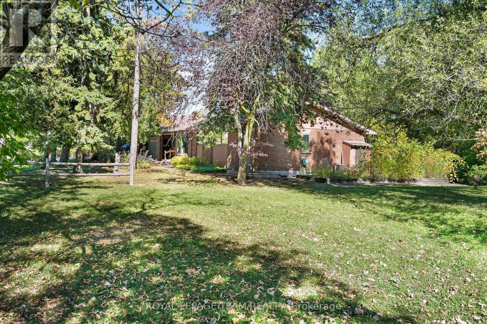1495 Prince Of Wales Drive, Ottawa, Ontario  K2C 1N8 - Photo 45 - X12456780