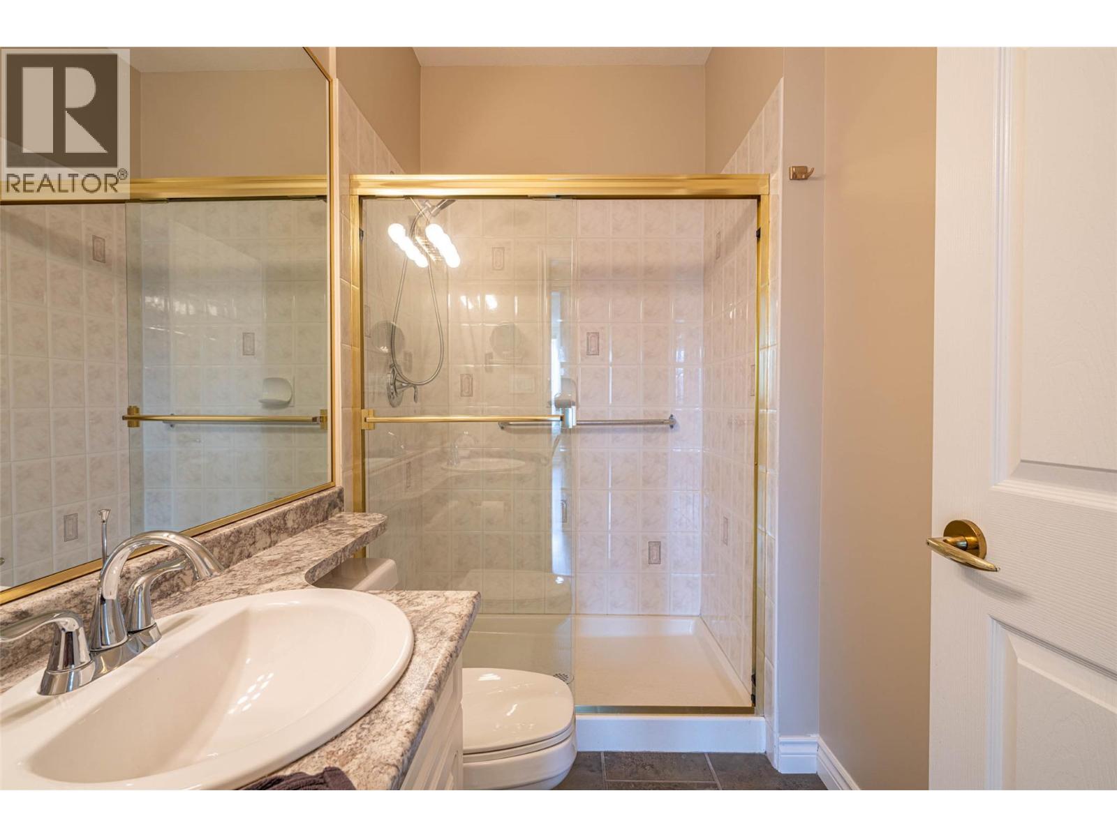3300 Centennial Drive Unit# 411 Vernon, BC V1T9M5_35
