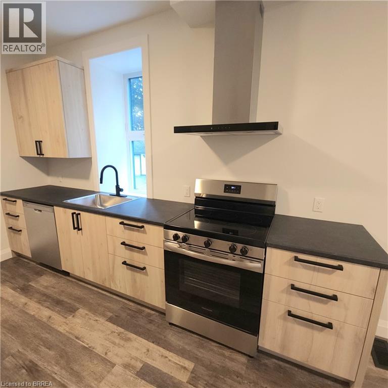 33 Islington Avenue Unit# 1, Guelph, Ontario  N1E 1B2 - Photo 3 - 40772964