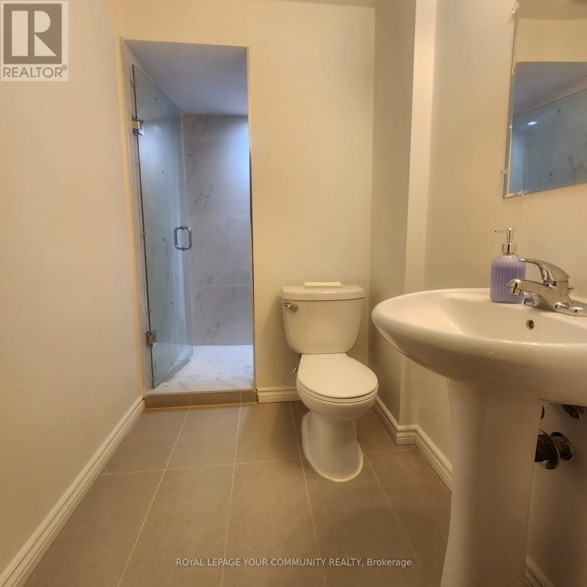 4 Daniel Reaman Crescent, Vaughan, Ontario  L4J 8T7 - Photo 7 - N12458156