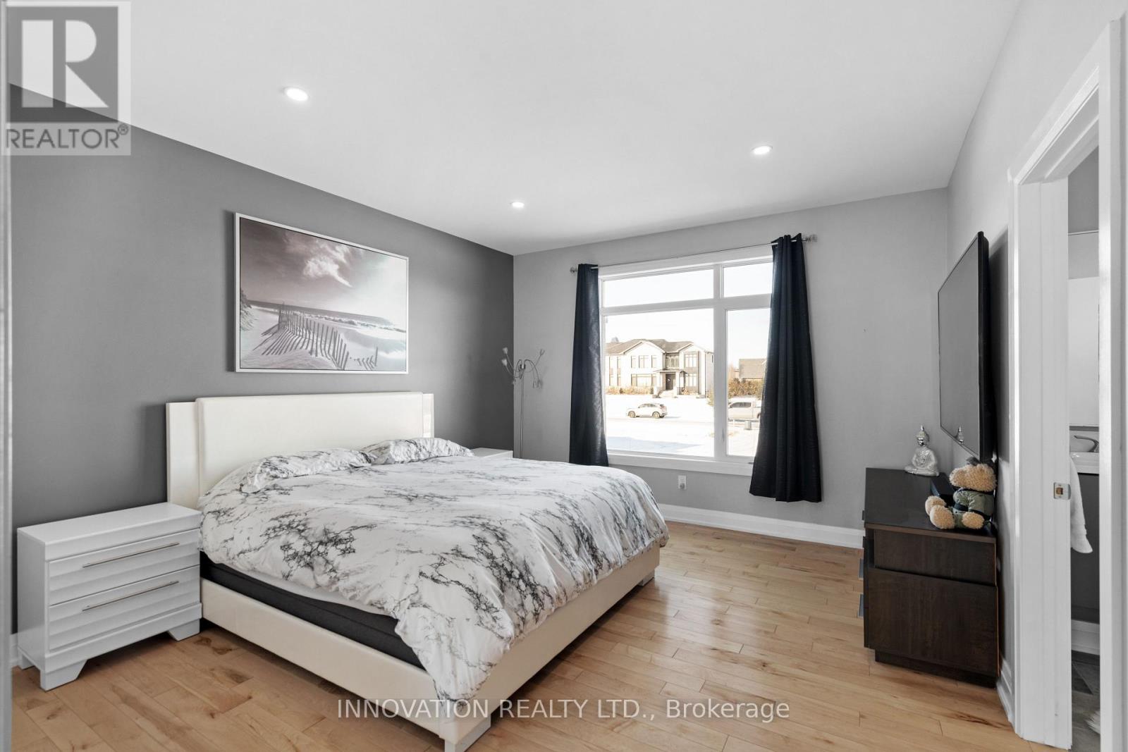 651 Ballycastle Crescent, Ottawa, Ontario  K1X 0A3 - Photo 20 - X12458174