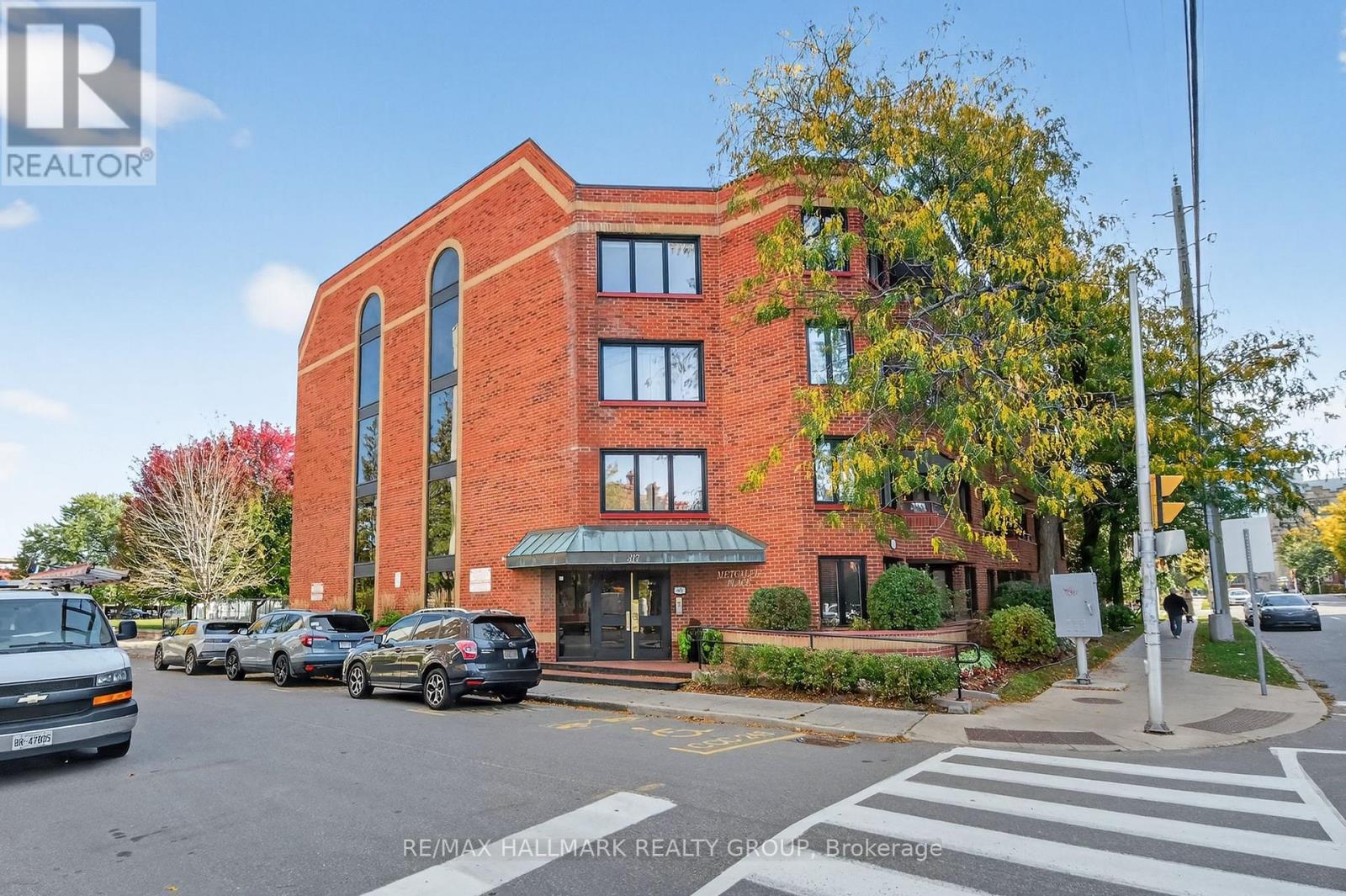 202 - 317 Metcalfe Street, Ottawa, Ontario  K2P 1S3 - Photo 1 - X12458199