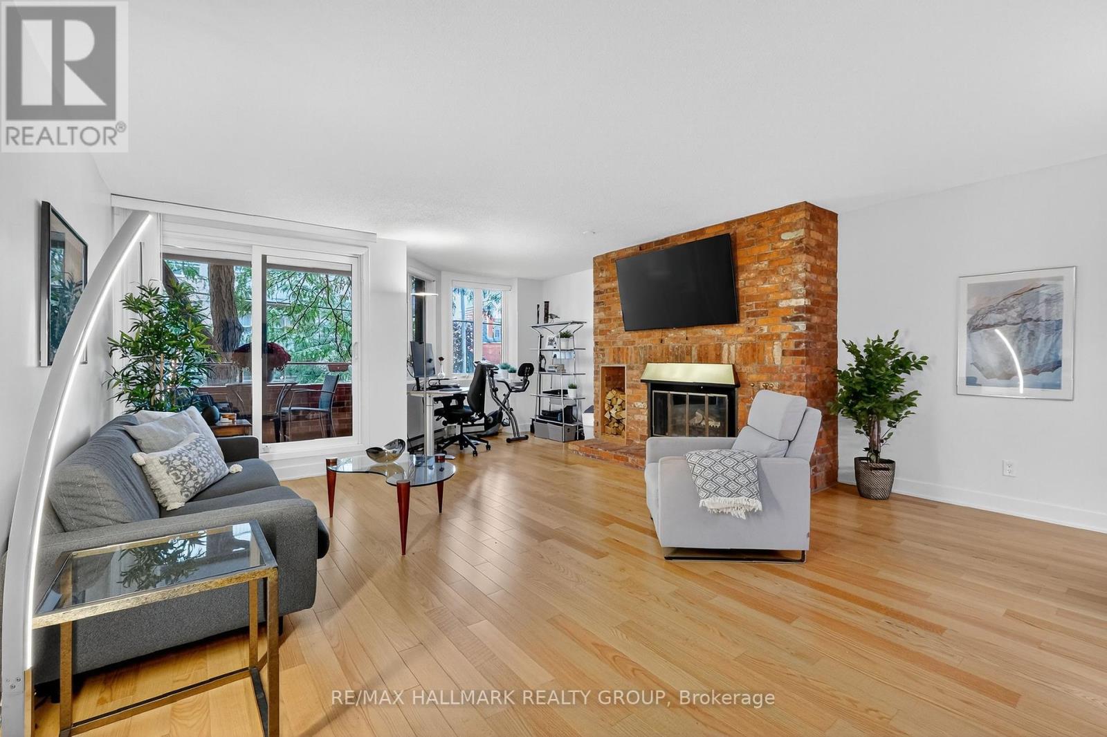 202 - 317 Metcalfe Street, Ottawa, Ontario  K2P 1S3 - Photo 13 - X12458199