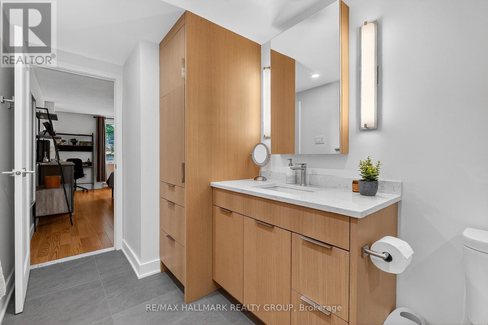 202 - 317 Metcalfe Street, Ottawa, Ontario  K2P 1S3 - Photo 20 - X12458199