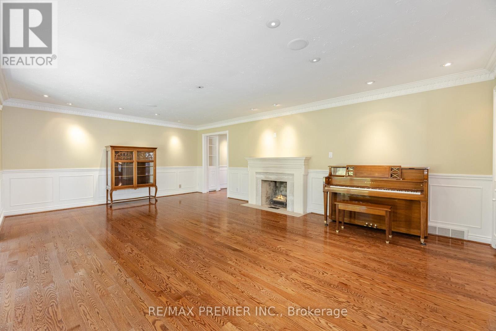 18 Ingleview Drive, Caledon, Ontario  L7C 1P3 - Photo 16 - W12458136