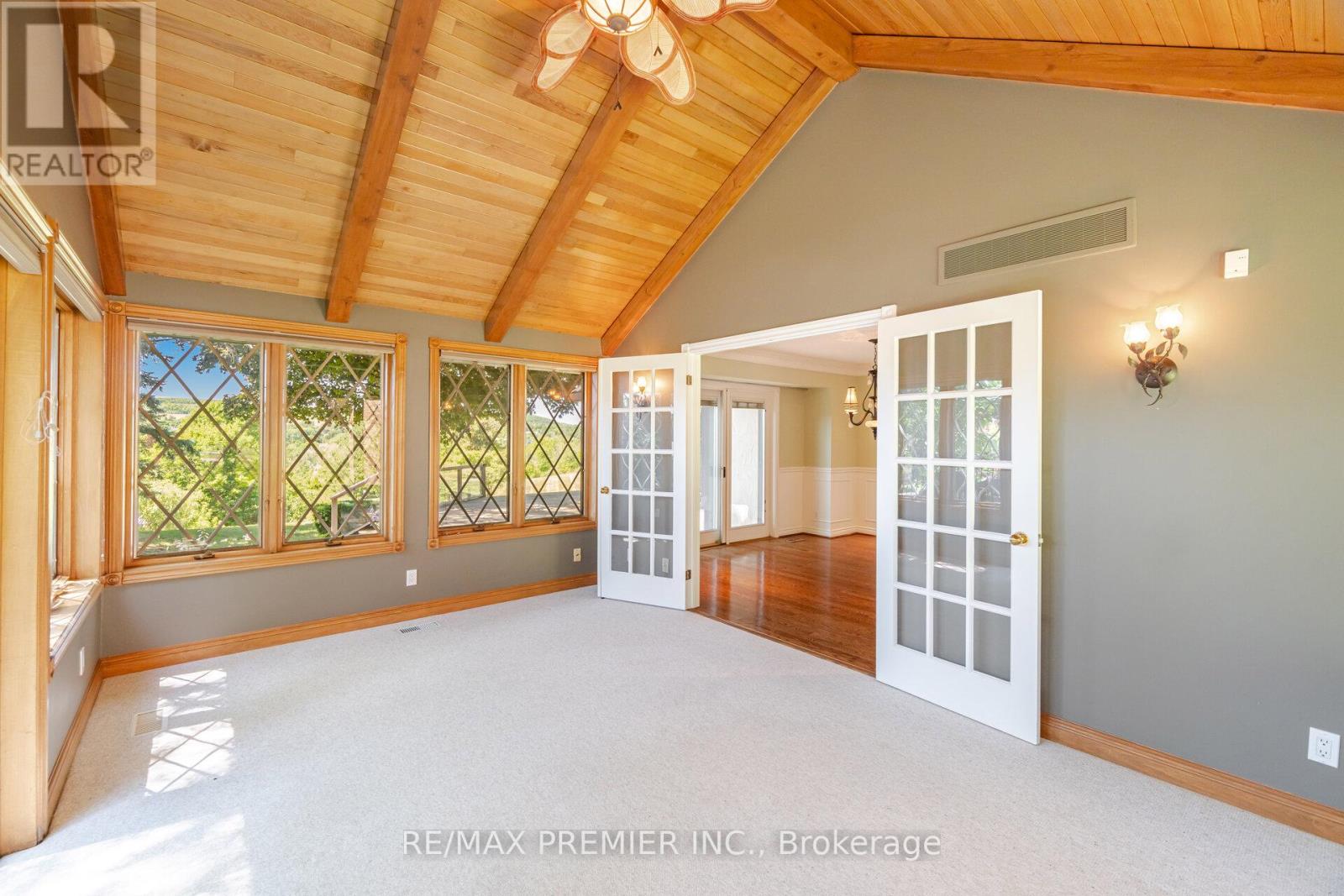18 Ingleview Drive, Caledon, Ontario  L7C 1P3 - Photo 19 - W12458136