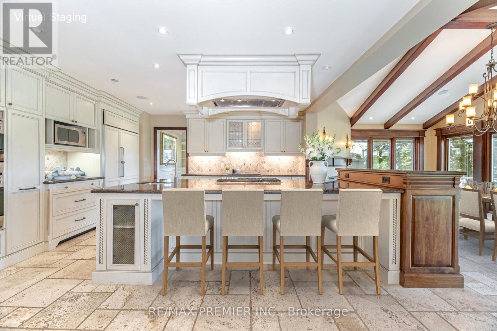 18 Ingleview Drive, Caledon, Ontario  L7C 1P3 - Photo 7 - W12458136