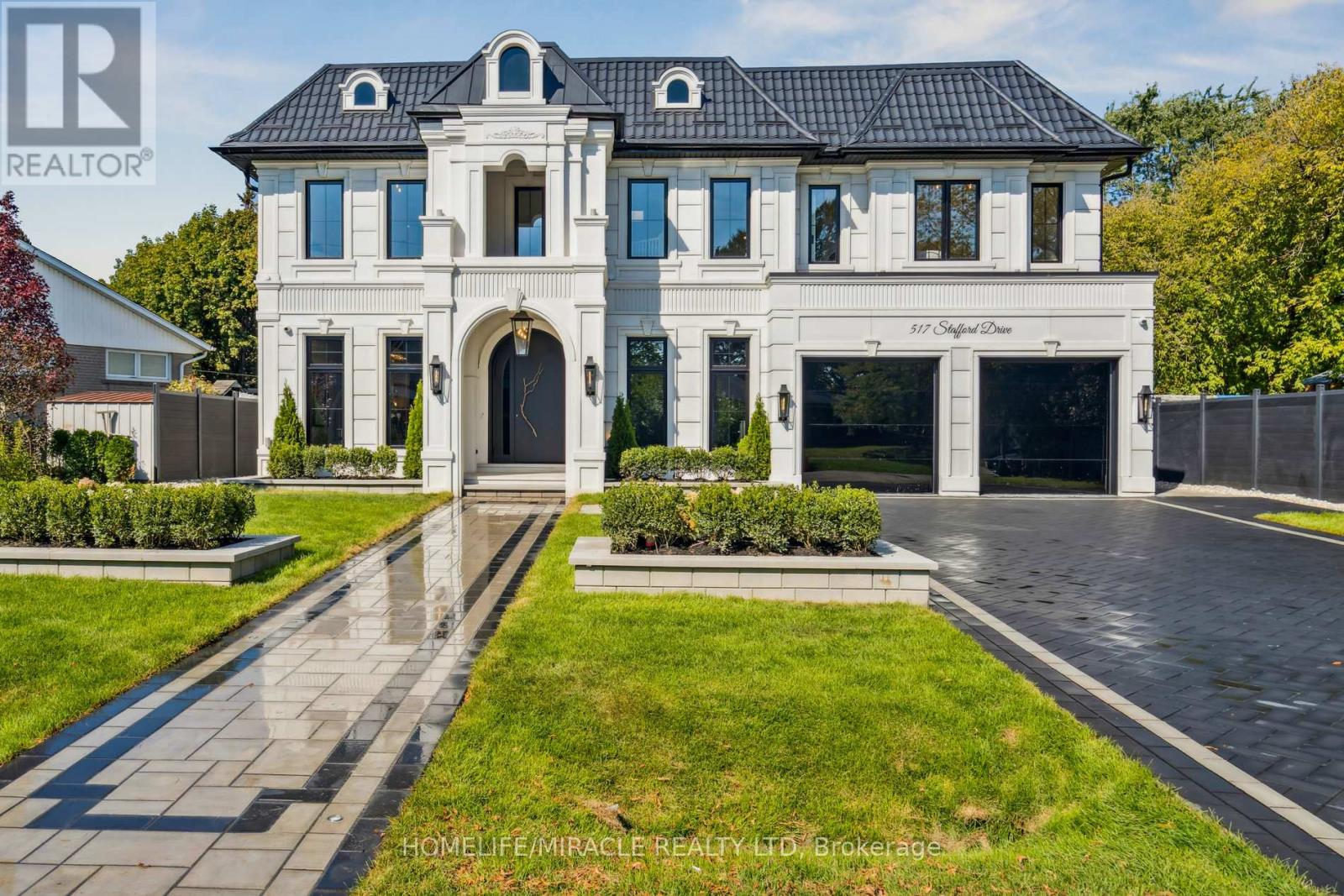 517 STAFFORD DRIVE, Oakville, Ontario