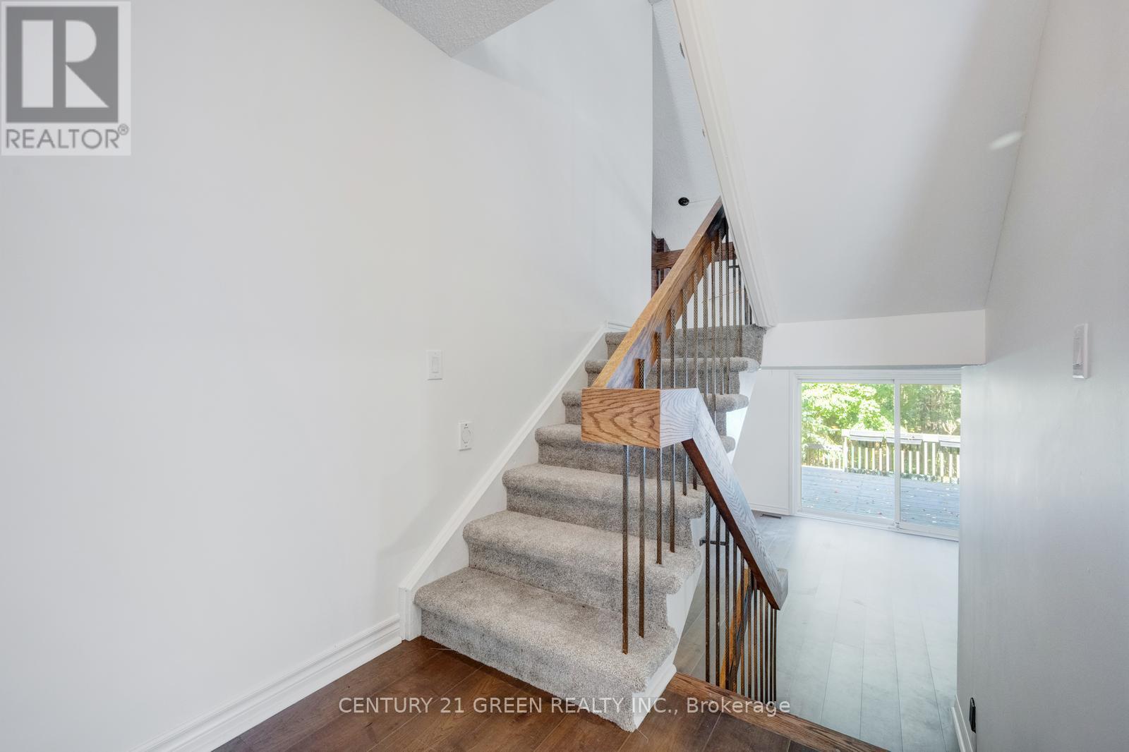 22 Davenrich Court, Brampton, Ontario  L6Z 1N6 - Photo 21 - W12458138