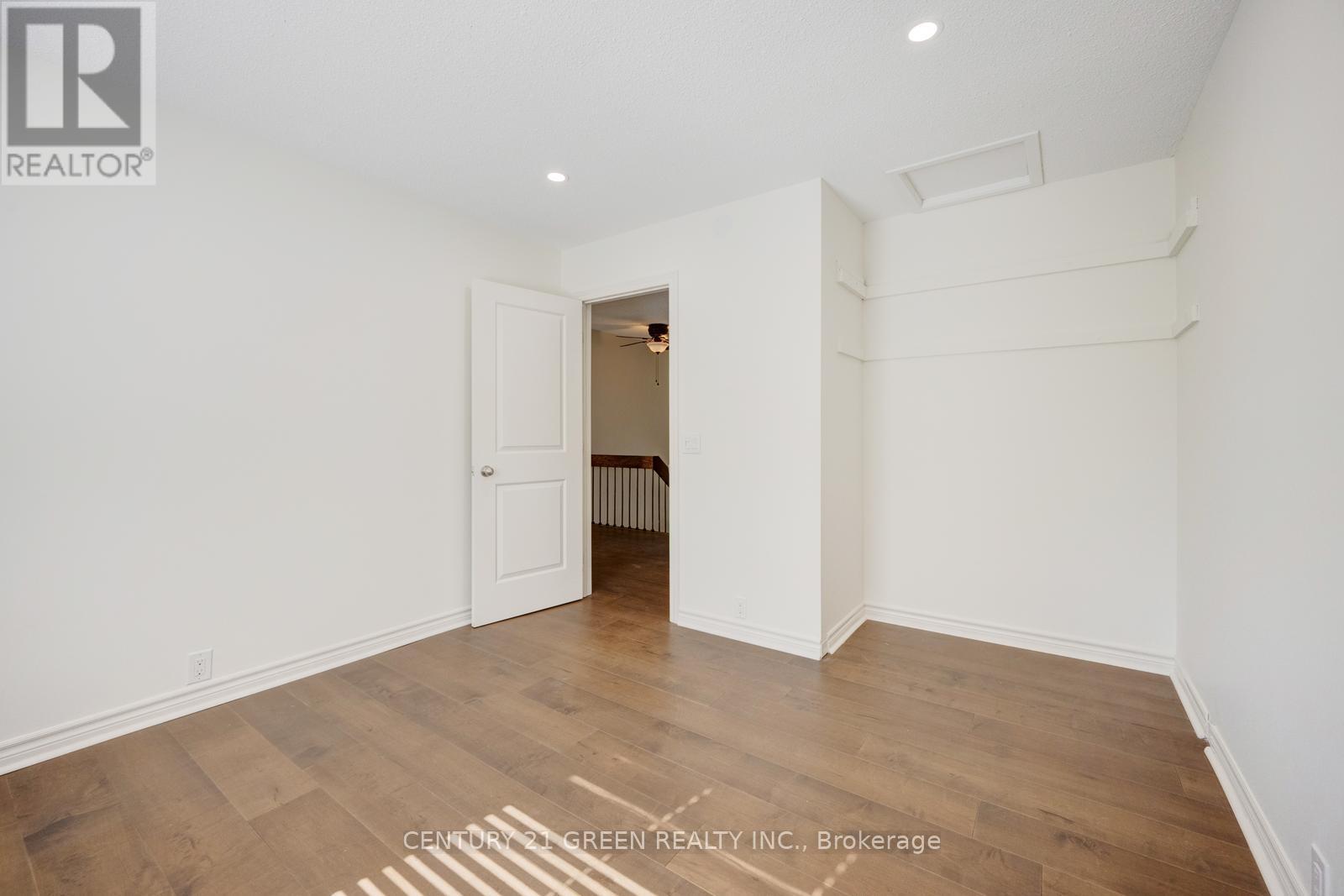 22 Davenrich Court, Brampton, Ontario  L6Z 1N6 - Photo 27 - W12458138