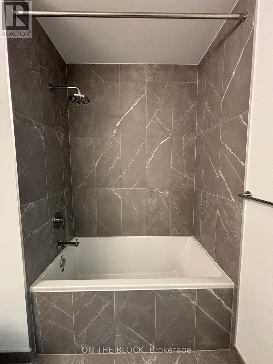 207 - 1037 The Queensway, Toronto, Ontario  M8Z 6C7 - Photo 8 - W12458148