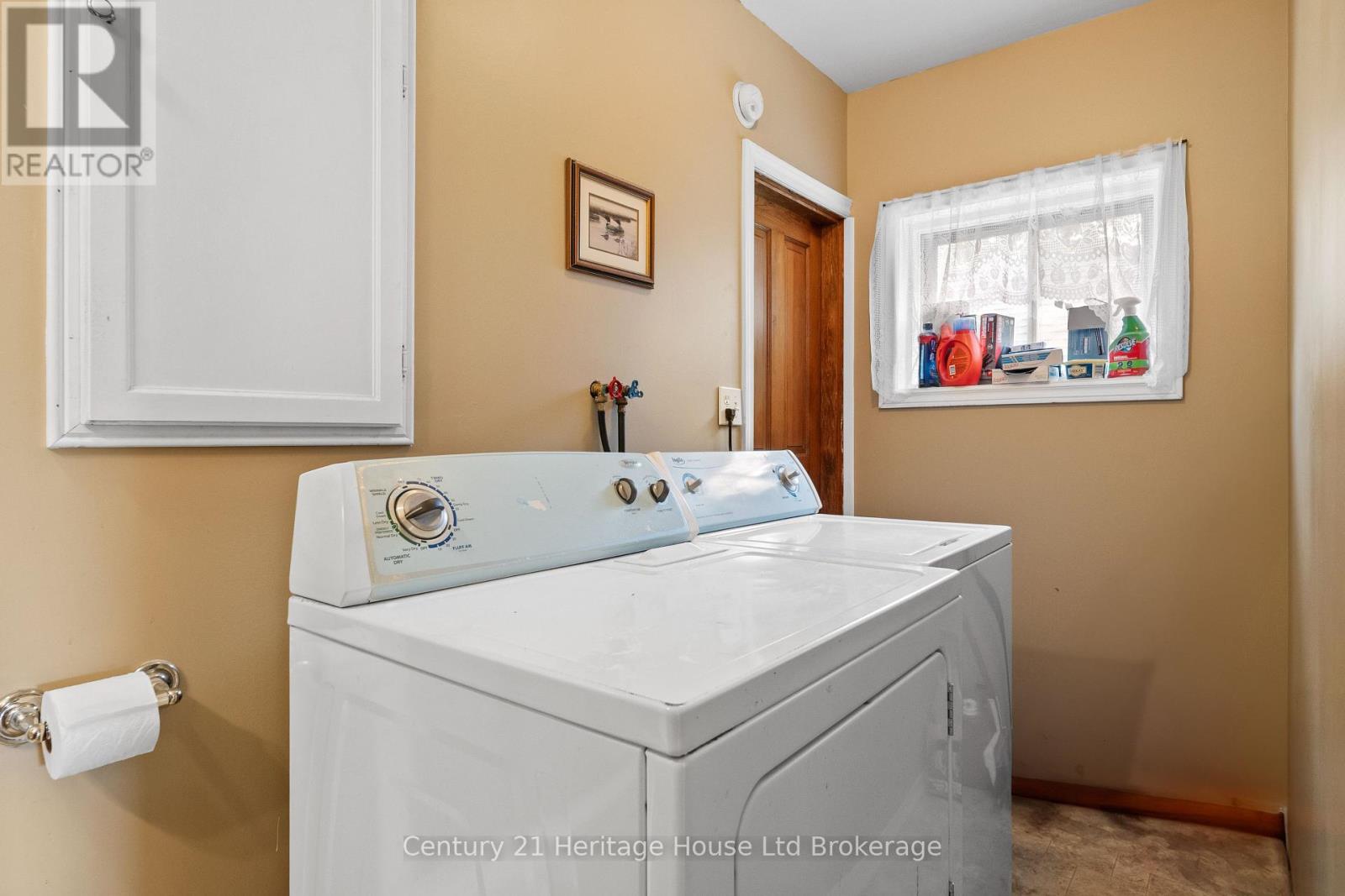 16 Arthur Street, Woodstock (Woodstock - North), Ontario  N4S 7H1 - Photo 12 - X12458187