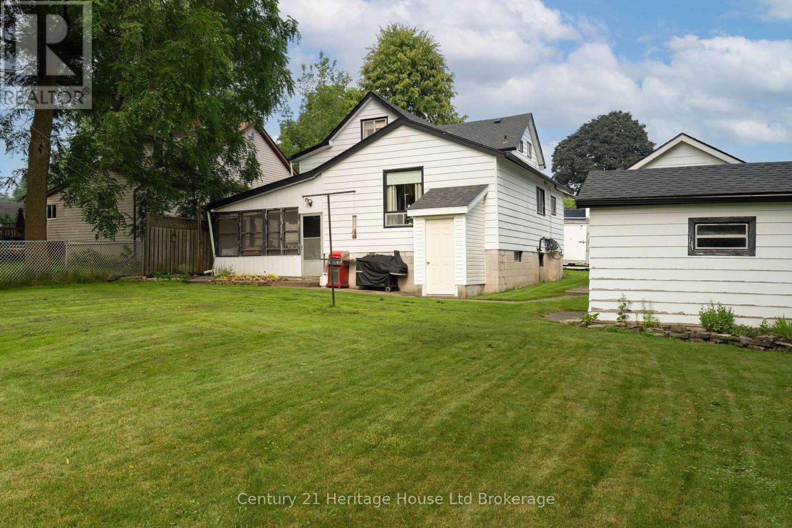 16 Arthur Street, Woodstock (Woodstock - North), Ontario  N4S 7H1 - Photo 22 - X12458187