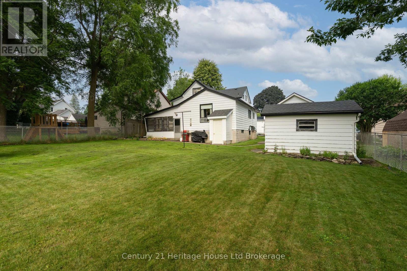 16 Arthur Street, Woodstock (Woodstock - North), Ontario  N4S 7H1 - Photo 23 - X12458187