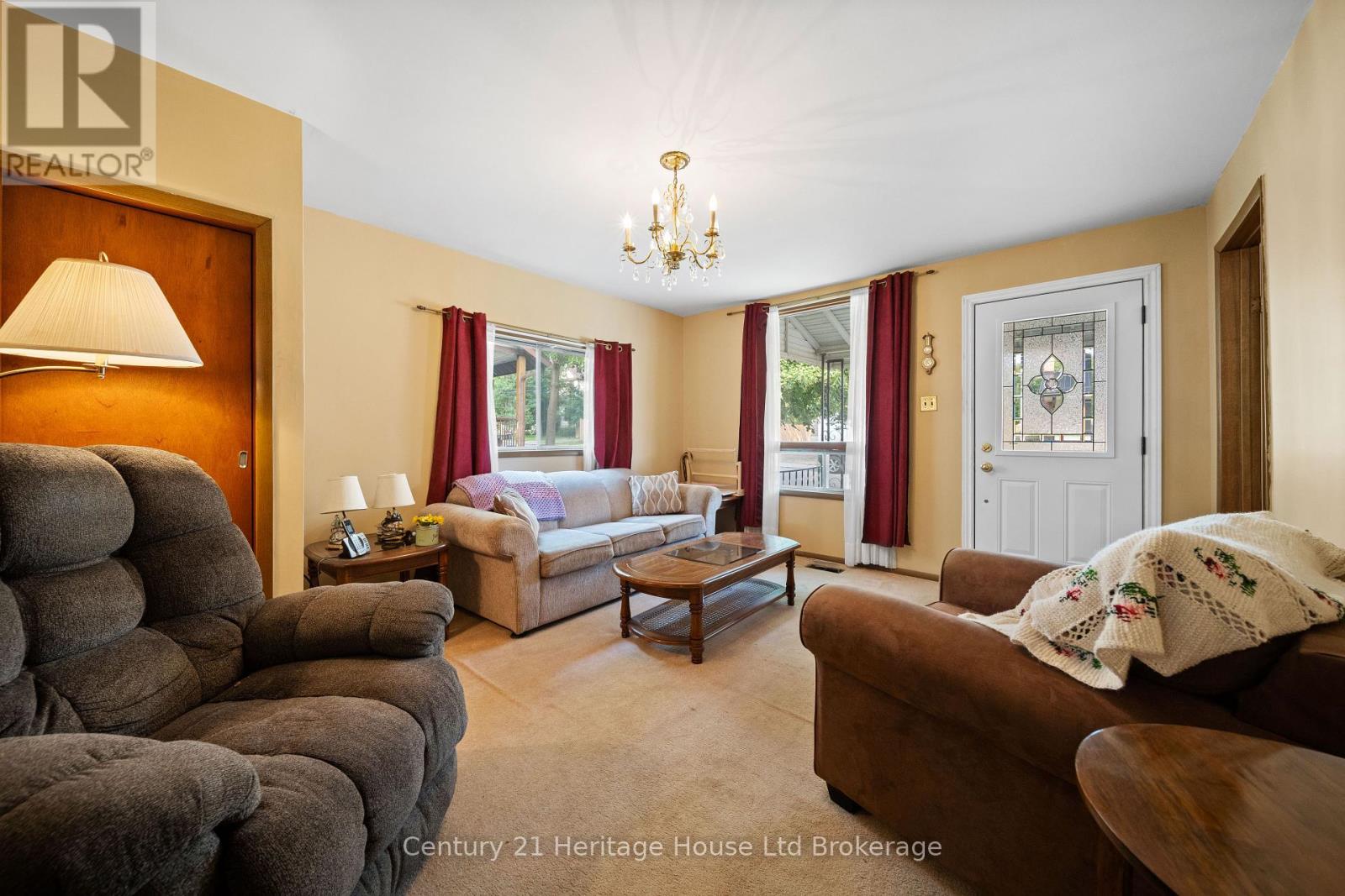 16 Arthur Street, Woodstock (Woodstock - North), Ontario  N4S 7H1 - Photo 6 - X12458187