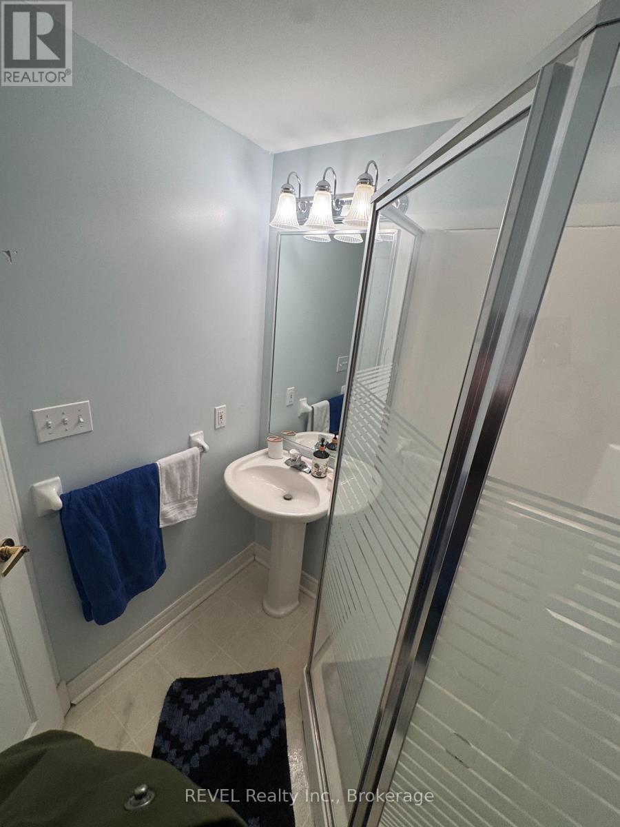 37 Newport Beach Boulevard, Fort Erie, Ontario  L0S 1B0 - Photo 23 - X12458179