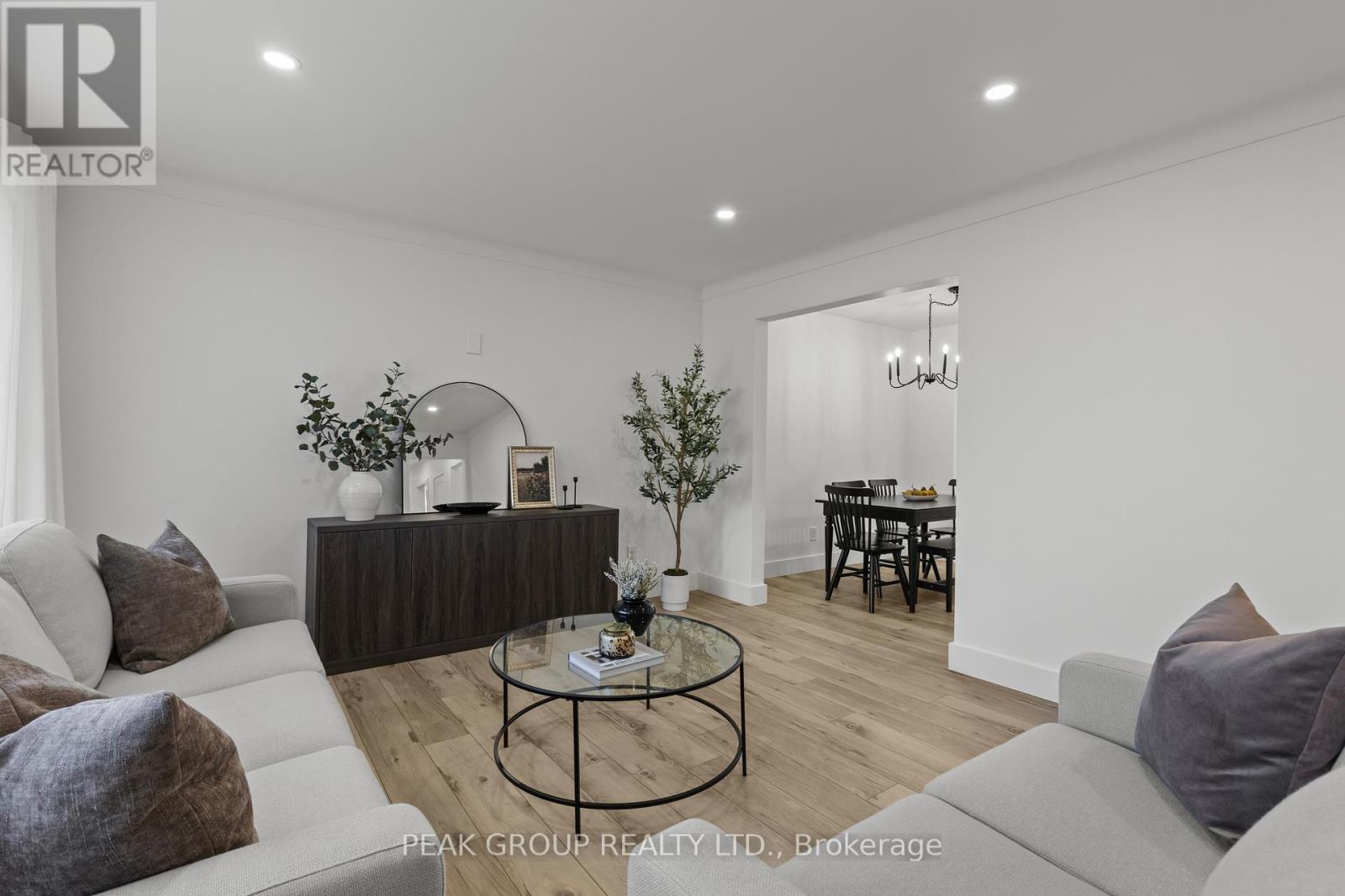 3799 Windermere Road, Niagara Falls, Ontario  L2J 2Y4 - Photo 3 - X12458181