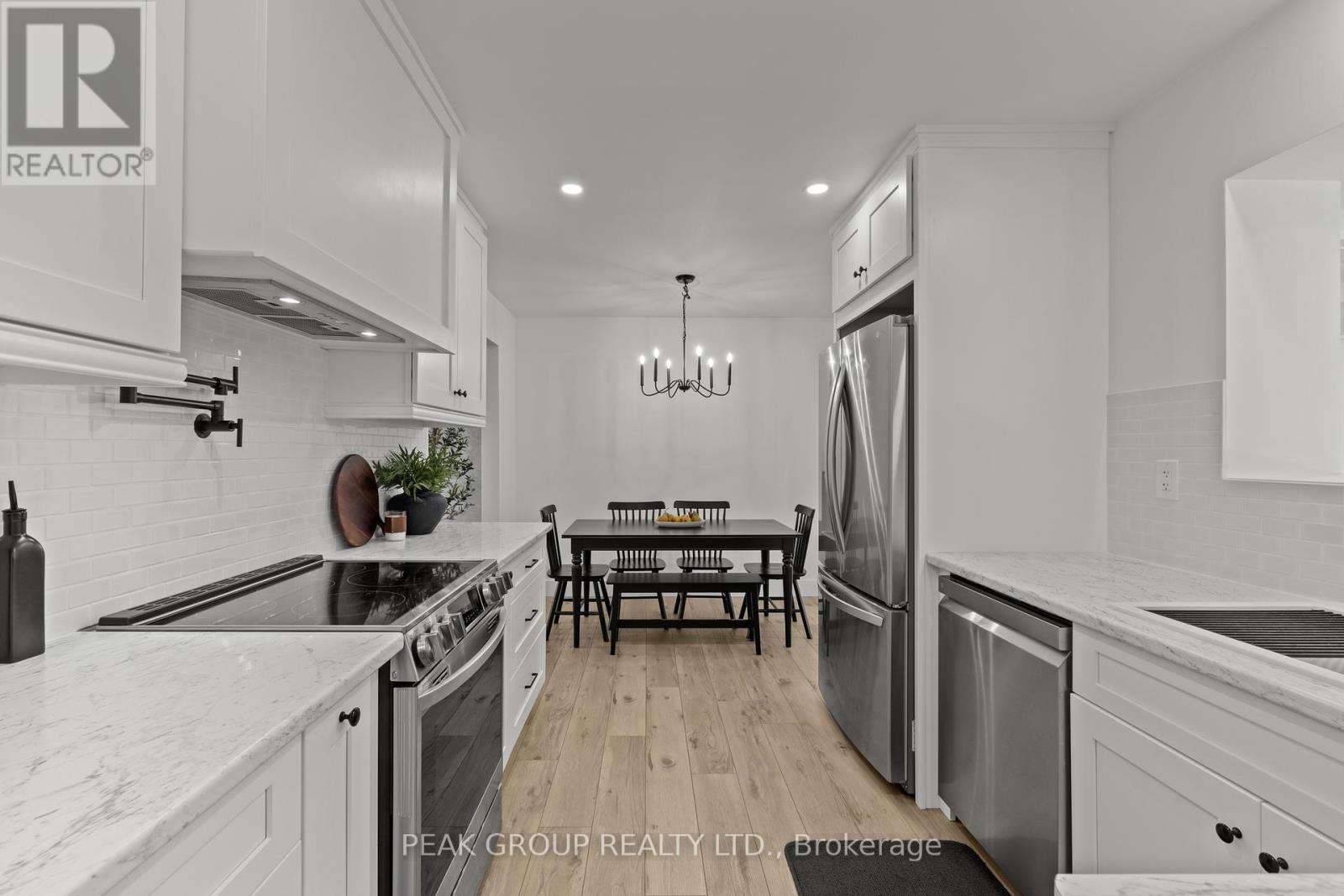3799 Windermere Road, Niagara Falls, Ontario  L2J 2Y4 - Photo 6 - X12458181