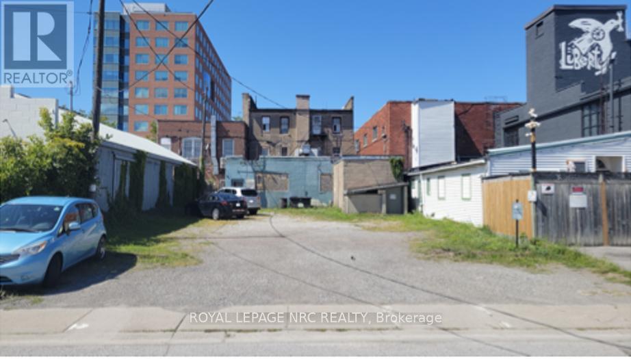 310 St. Paul Street, St. Catharines, Ontario  L2R 3M9 - Photo 3 - X12458193