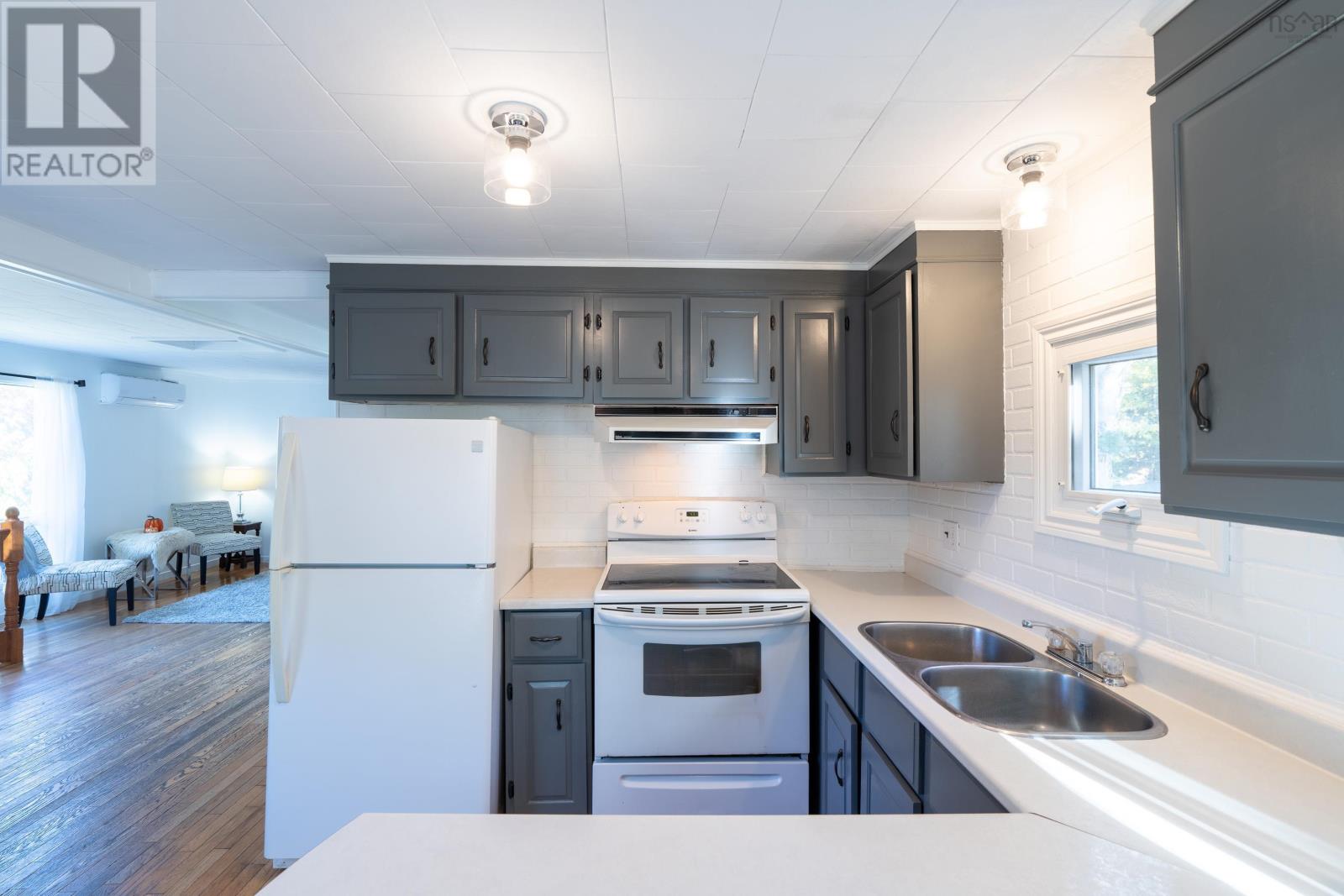 772 Division Road, Pictou, Nova Scotia  B0K 1H0 - Photo 4 - 202525664
