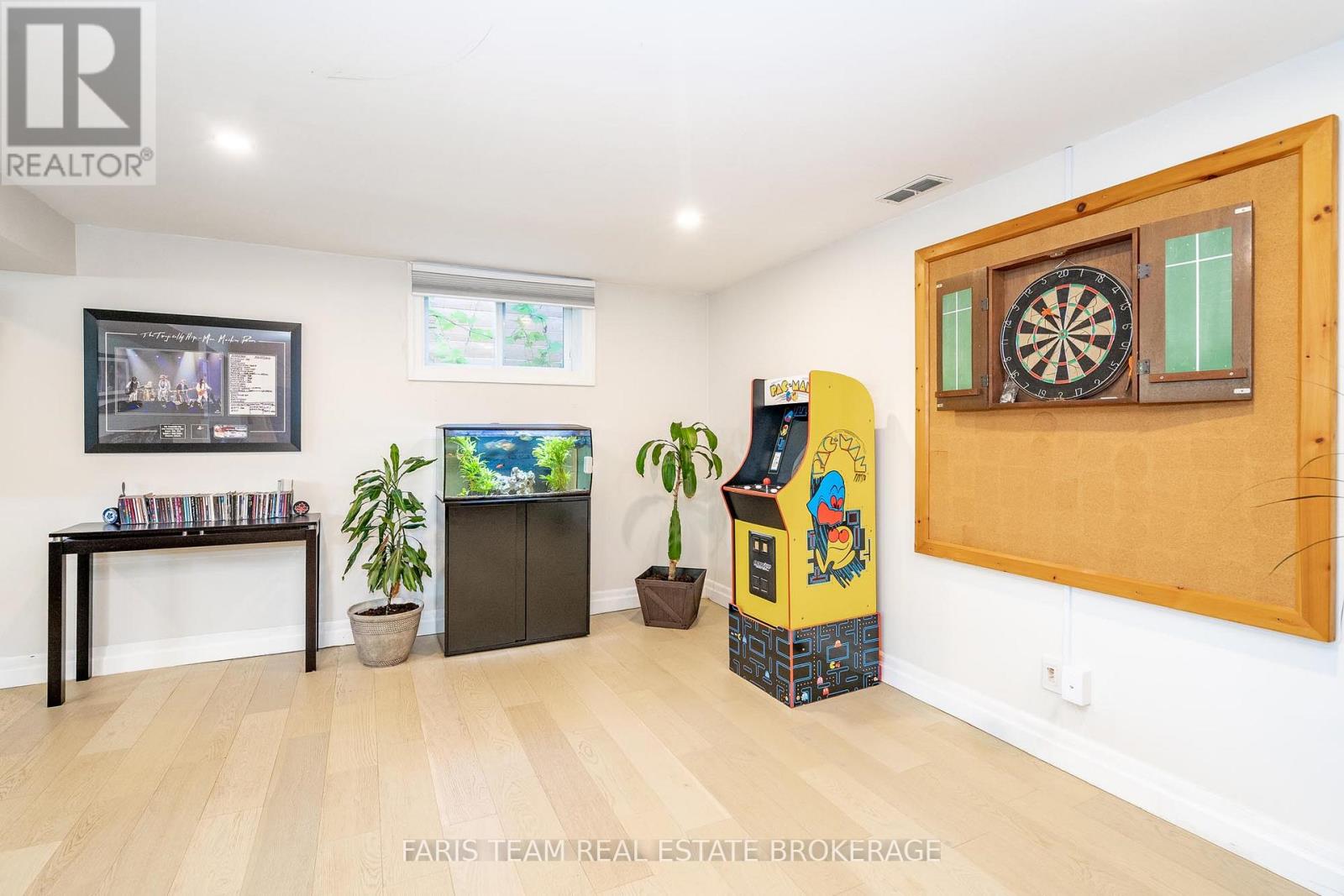 78 Mckibbon Drive, Meaford, Ontario  N4L 1C6 - Photo 31 - X12458141