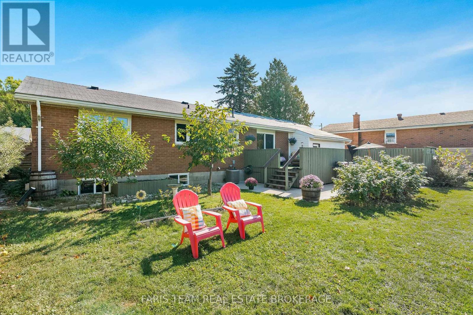 78 Mckibbon Drive, Meaford, Ontario  N4L 1C6 - Photo 42 - X12458141