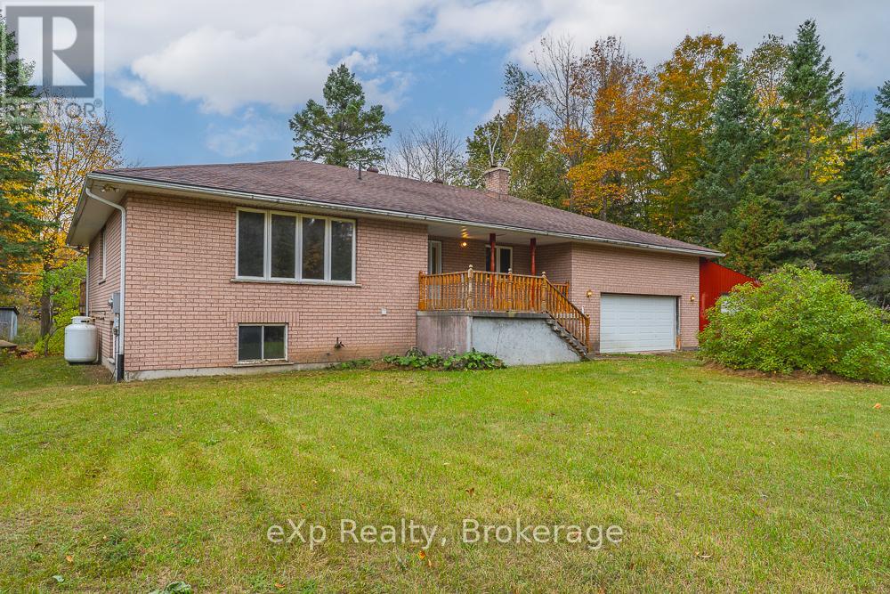 51 Parkside Avenue, South Bruce Peninsula, Ontario  N0H 2T0 - Photo 1 - X12458178
