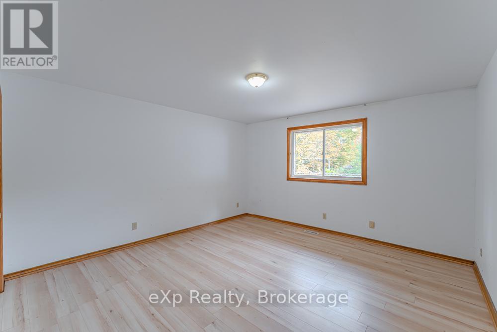 51 Parkside Avenue, South Bruce Peninsula, Ontario  N0H 2T0 - Photo 18 - X12458178
