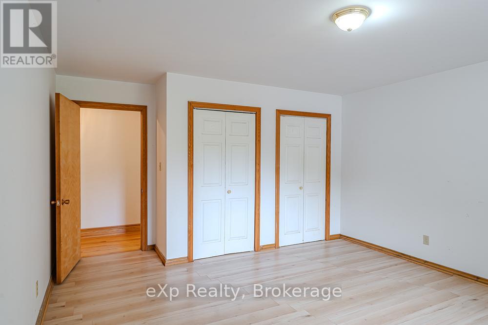 51 Parkside Avenue, South Bruce Peninsula, Ontario  N0H 2T0 - Photo 19 - X12458178
