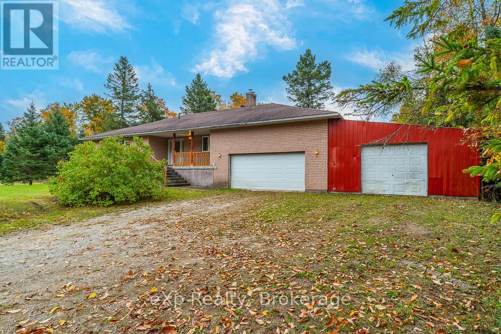 51 Parkside Avenue, South Bruce Peninsula, Ontario  N0H 2T0 - Photo 3 - X12458178