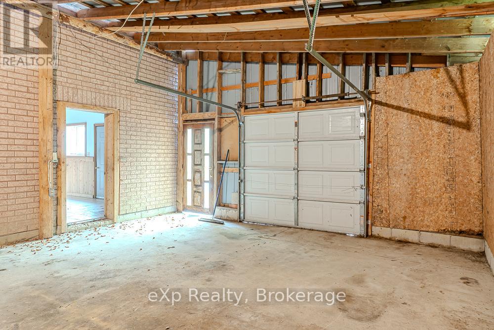 51 Parkside Avenue, South Bruce Peninsula, Ontario  N0H 2T0 - Photo 31 - X12458178