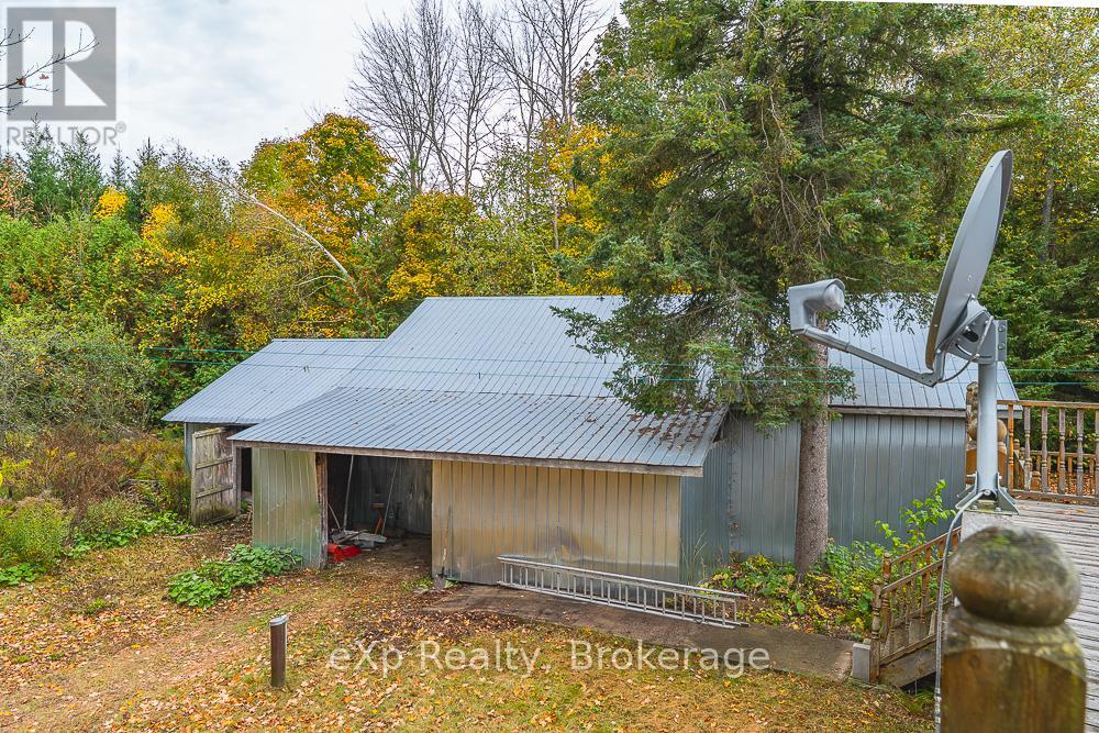 51 Parkside Avenue, South Bruce Peninsula, Ontario  N0H 2T0 - Photo 34 - X12458178