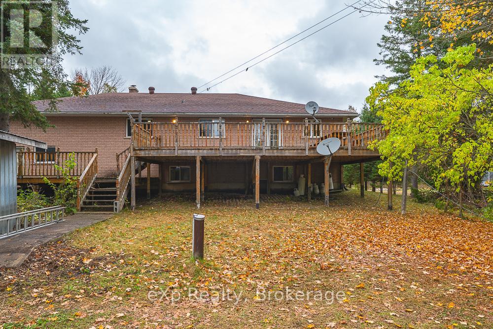 51 Parkside Avenue, South Bruce Peninsula, Ontario  N0H 2T0 - Photo 36 - X12458178