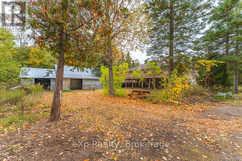 51 Parkside Avenue, South Bruce Peninsula, Ontario  N0H 2T0 - Photo 37 - X12458178
