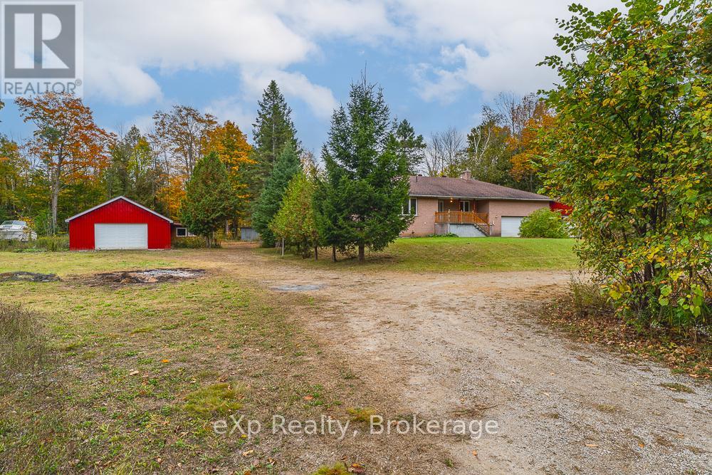 51 Parkside Avenue, South Bruce Peninsula, Ontario  N0H 2T0 - Photo 4 - X12458178